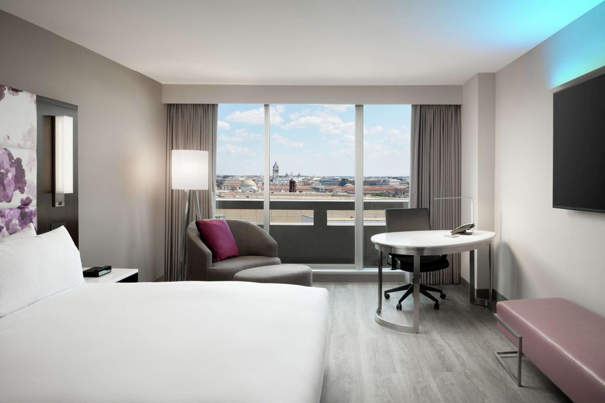 Hilton Washington Dc National Mall The Wharf Exterior photo