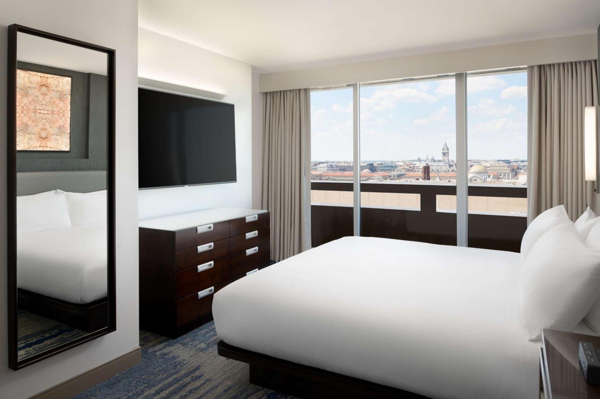 Hilton Washington Dc National Mall The Wharf Exterior photo