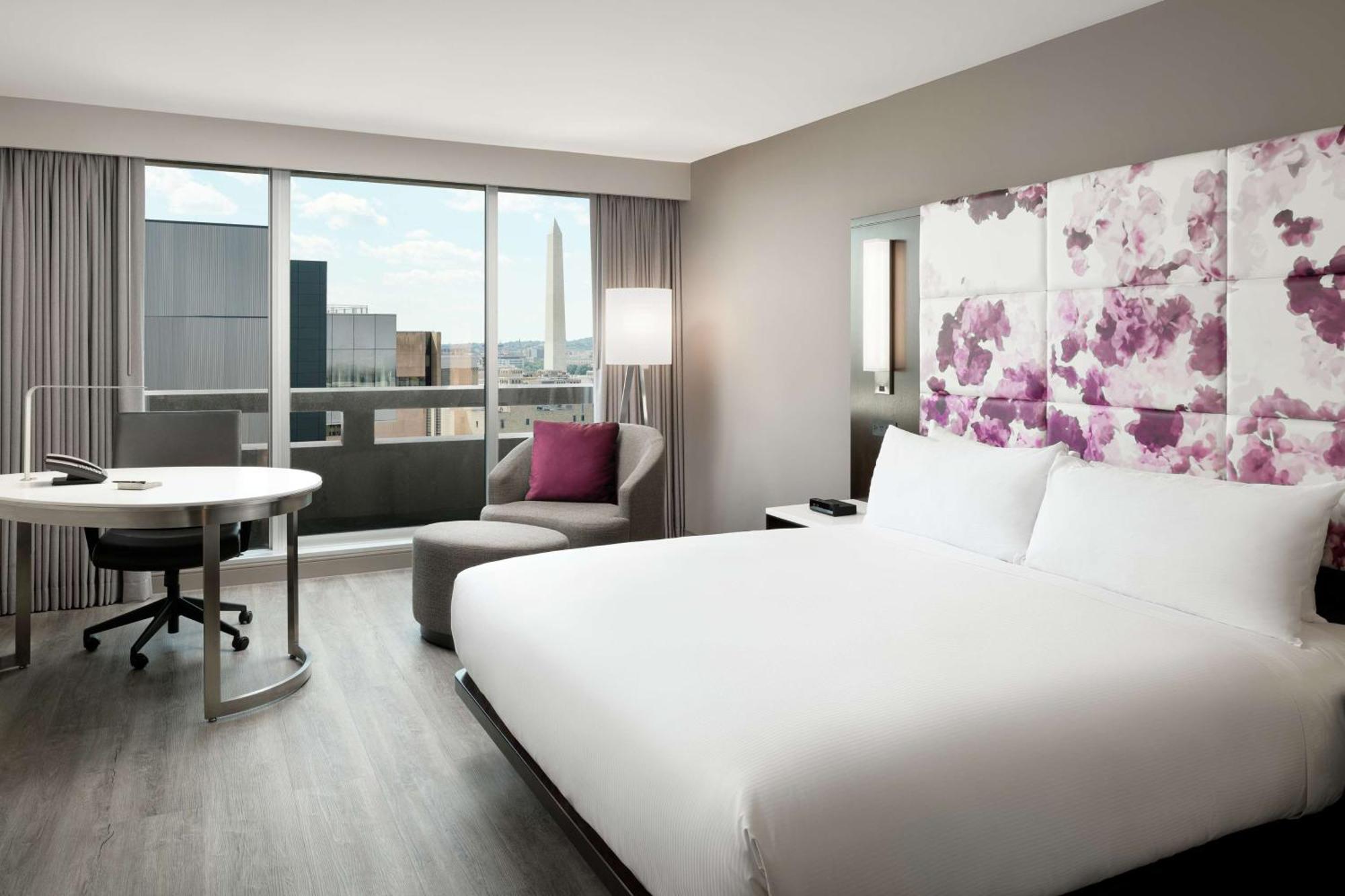 Hilton Washington Dc National Mall The Wharf Exterior photo